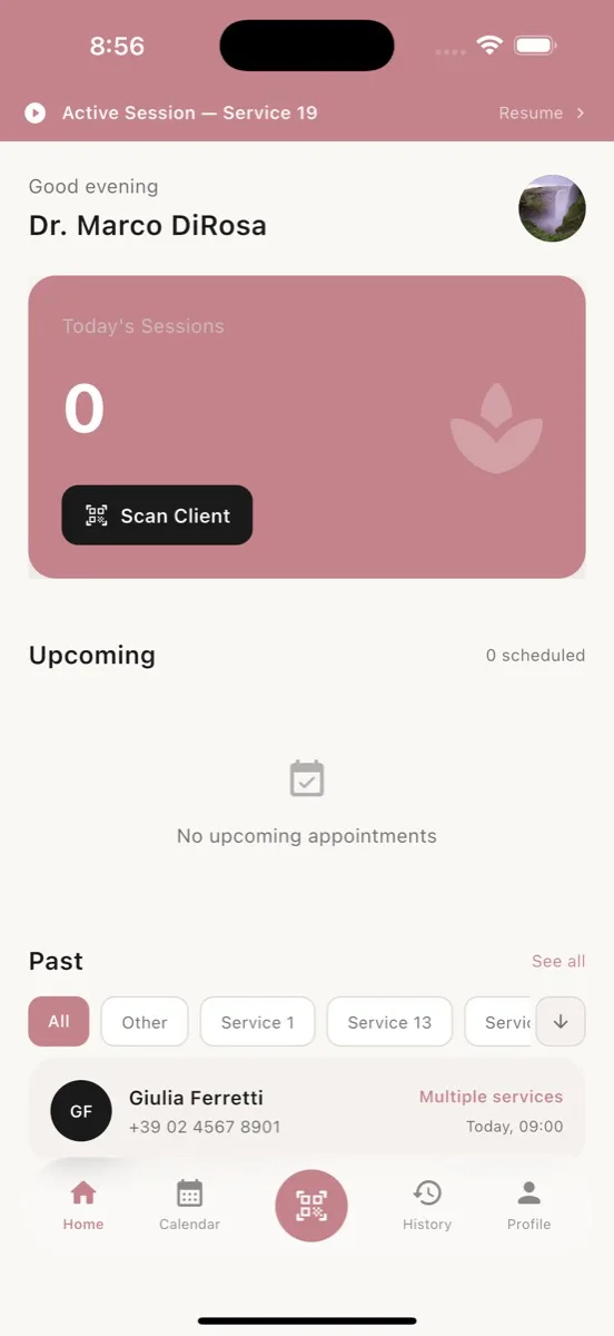 Ricorda Studio home screen on iOS showing today’s sessions, upcoming appointments and recent clients